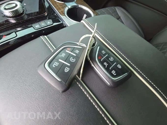 2025 Cadillac Escalade Sport Platinum - miniatura 5
