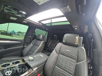 2025 Cadillac Escalade Sport Platinum - miniatura 8