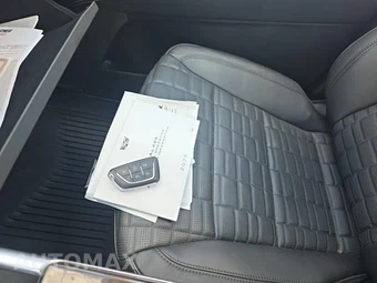 2025 Cadillac Escalade Sport Platinum - miniatura 21