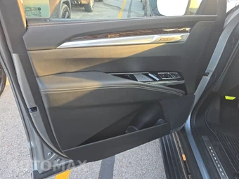 2025 Cadillac Escalade Sport Platinum - miniatura 9