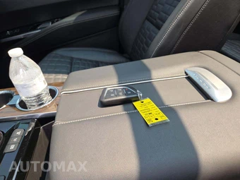 2025 Cadillac Escalade Sport Platinum - miniatura 8