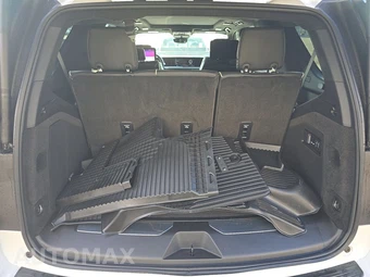 2025 Cadillac Escalade V-Series - miniatura 17