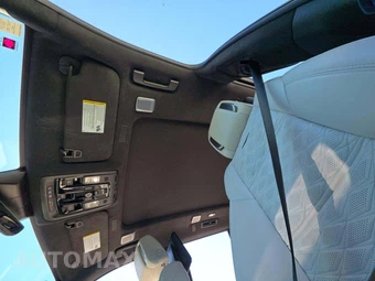 2025 Cadillac Escalade V-Series - miniatura 11