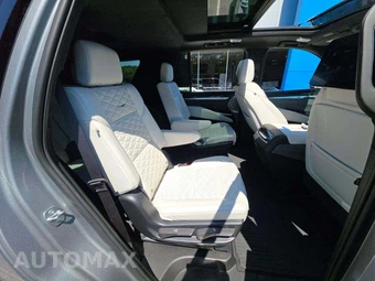 2025 Cadillac Escalade V-Series - miniatura 17