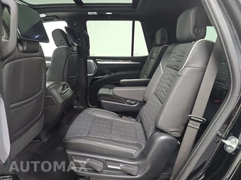 2025 Cadillac Escalade V-Series - miniatura 13