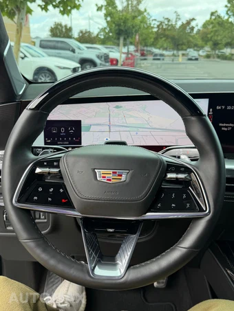 2025 Cadillac Escalade V-Series - miniatura 13