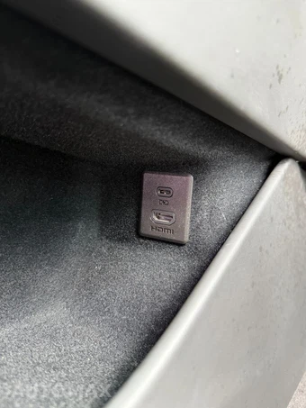 2025 Cadillac Escalade V-Series - miniatura 24