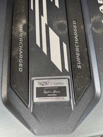 2025 Cadillac Escalade V-Series - miniatura 28