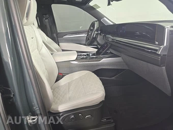 2025 Cadillac Escalade V-Series - miniatura 8