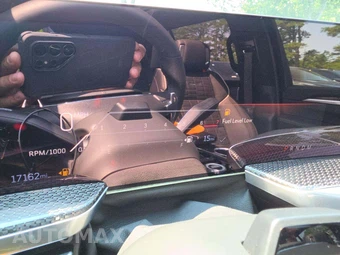 2025 Cadillac Escalade V-Series 1SD - miniatura 9