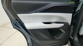 2025 Cadillac LYRIQ Luxury 1 w/1SC - miniatura 34