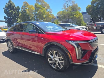 2025 Cadillac OPTIQ Luxury 2 w/1SE - miniatura 3