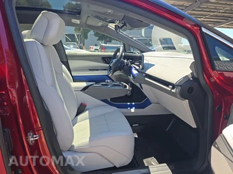 2025 Cadillac OPTIQ Luxury 2 w/1SE - miniatura 8