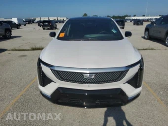 2025 Cadillac OPTIQ Luxury 2 w/1SE - miniatura 2