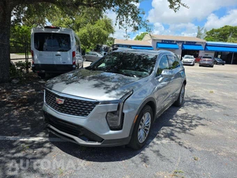 2025 Cadillac XT4 Premium Luxury 1SD