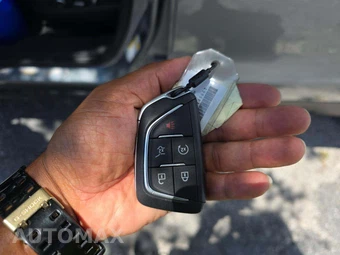 2025 Cadillac XT4 Premium Luxury 1SD - miniatura 8