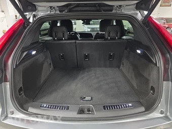 2025 Cadillac XT4 Premium Luxury 1SD - miniatura 19