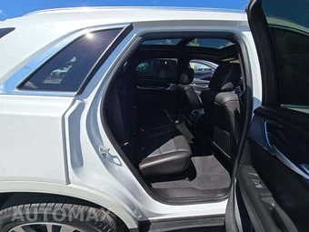 2025 Cadillac XT5 Premium Luxury 1SD - miniatura 16