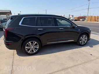 2025 Cadillac XT6 Premium Luxury - miniatura 4