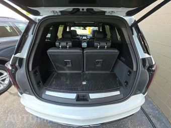 2025 Cadillac XT6 Sport - miniatura 15
