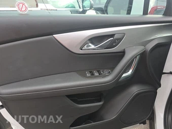 2025 Chevrolet Blazer LT 2LT - miniatura 9