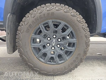 2025 Chevrolet Colorado Trail Boss Crew Cab Short Bed 0TR - miniatura 5