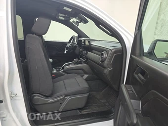 2025 Chevrolet Colorado WT Crew Cab Medium Bed 2WT - miniatura 8