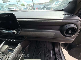 2025 Chevrolet Colorado WT Crew Cab Medium Bed 2WT - miniatura 16