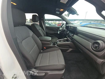 2025 Chevrolet Colorado WT Crew Cab Medium Bed 2WT - miniatura 8