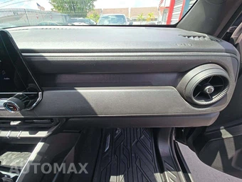 2025 Chevrolet Colorado WT Crew Cab Medium Bed 2WT - miniatura 16