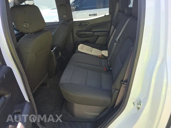 2025 Chevrolet Colorado WT Crew Cab Medium Bed 2WT - miniatura 13