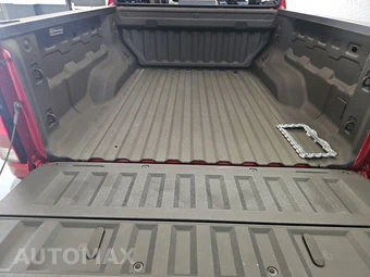 2025 Chevrolet Colorado WT Crew Cab Medium Bed 2WT - miniatura 16