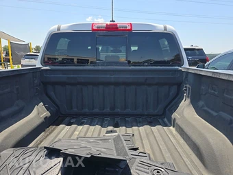 2025 Chevrolet Colorado WT Crew Cab Medium Bed 4WT - miniatura 16