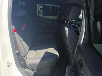 2025 Chevrolet Colorado Z71 Crew Cab Medium Bed 4Z7 - miniatura 13