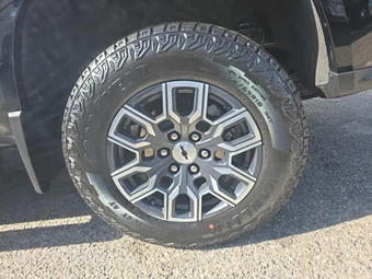 2025 Chevrolet Colorado Z71 Crew Cab Medium Bed 4Z7 - miniatura 11