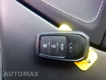 2025 Chevrolet Corvette Stingray Coupe 2LT - miniatura 4