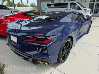 2025 Chevrolet Corvette Stingray Coupe 2LT - miniatura 3