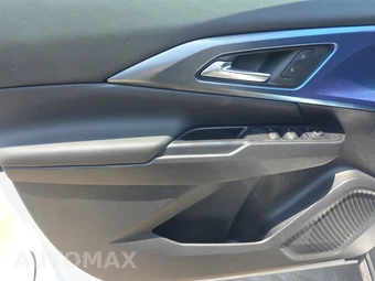 2025 Chevrolet Equinox EV LT 2 w/PDE - miniatura 9