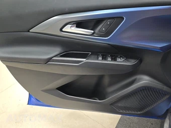 2025 Chevrolet Equinox EV LT 2 w/PDE - miniatura 9