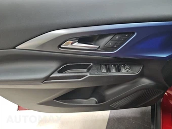 2025 Chevrolet Equinox EV LT 2 w/PDE - miniatura 9