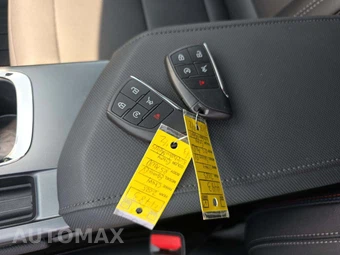 2025 Chevrolet Equinox EV RS 2RS - miniatura 8
