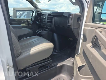 2025 Chevrolet Express 2500 Cargo Van 1WT 135.0" WB - miniatura 14