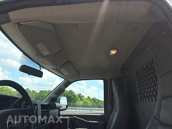 2025 Chevrolet Express 2500 Cargo Van 1WT 135.0" WB - miniatura 19
