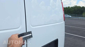 2025 Chevrolet Express 2500 Cargo Van 1WT 135.0" WB - miniatura 34