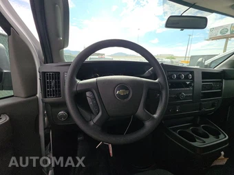 2025 Chevrolet Express 2500 Cargo Van 1WT 135.0" WB - miniatura 11