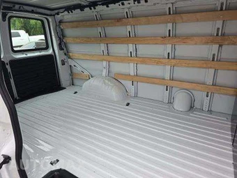 2025 Chevrolet Express 2500 Cargo Van 1WT 135.0" WB - miniatura 14