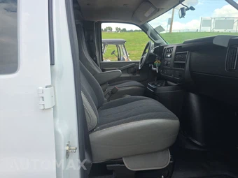 2025 Chevrolet Express 2500 Cargo Van 1WT 135.0" WB - miniatura 8