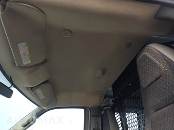 2025 Chevrolet Express 2500 Cargo Van 1WT 135.0" WB - miniatura 16