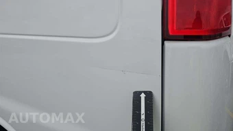2025 Chevrolet Express 2500 Cargo Van 1WT 135.0" WB - miniatura 17