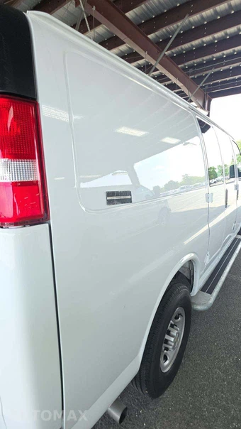 2025 Chevrolet Express 2500 Cargo Van 1WT 135.0" WB - miniatura 20